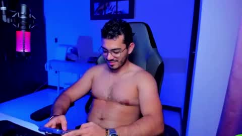 Snapshot of bruno_diaz31 chatting on 06/30/26, 03:29 Bruno online show from 06/30/26, 03:29