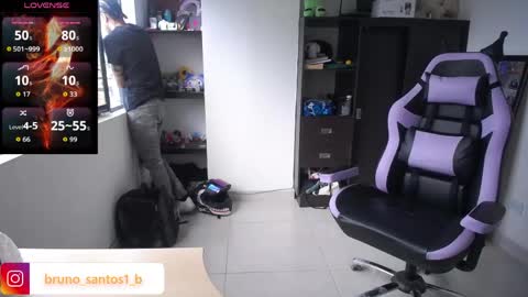 Bruno  online show from 05/17/26, 01:18