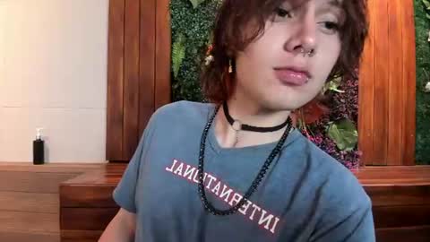 Snapshot of brunodeluca_ chatting on 08/08/26, 04:03 Bruno online show from 08/08/26, 04:03