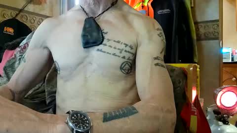 Steve... aka SkinnieDippin aka TimberTramp online show from 12/30/24, 08:04