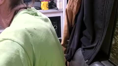 Steve... aka SkinnieDippin aka TimberTramp online show from 11/01/25, 05:53