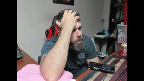 Snapshot of brutalmaster1983 chatting on 04/28/26, 07:30 BRUTALMASTER1983 online show from 04/28/26, 07:30