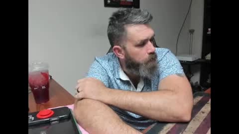 Snapshot of brutalmaster1983 chatting on 06/08/26, 04:35 BRUTALMASTER1983 online show from 06/08/26, 04:35