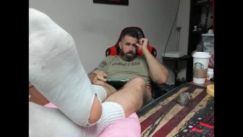 Snapshot of brutalmaster1983 chatting on 06/27/26, 06:13 BRUTALMASTER1983 online show from 06/27/26, 06:13