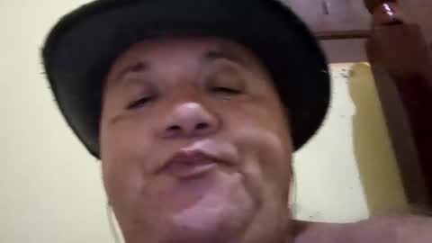 Snapshot of brwbhhh chatting on 03/11/26, 01:55 brwbhhh online show from 03/11/26, 01:55
