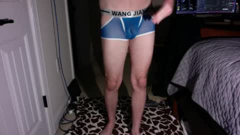 Snapshot of brxdd88 chatting on 12/23/24, 04:44 BRADDY online show from 12/23/24, 04:44