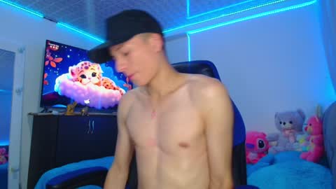 BRYAM INDEPENDENT MODEL online show from 01/23/25, 02:33