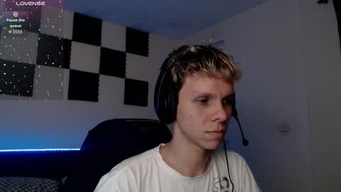 bryamado online show from 09/24/25, 01:20