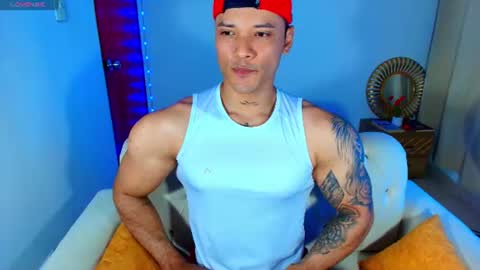 Snapshot of bryan_boy_ chatting on 06/18/26, 02:12 bryan online show from 06/18/26, 02:12