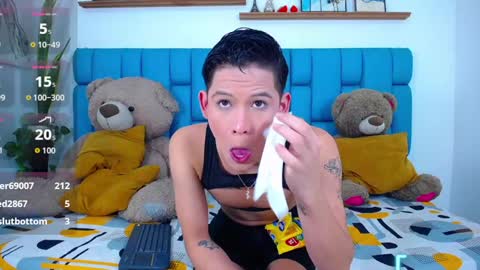 Snapshot of bryan_hotty chatting on 03/19/26, 10:19 Bryan online show from 03/19/26, 10:19