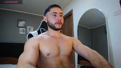 Snapshot of bryan_oficials chatting on 12/22/24, 09:33 bryan_oficials online show from 12/22/24, 09:33