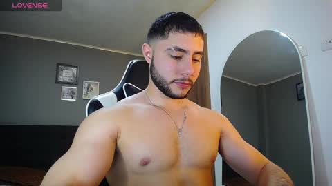 Snapshot of bryan_oficials chatting on 12/30/24, 12:00 bryan_oficials online show from 12/30/24, 12:00