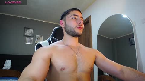 Snapshot of bryan_oficials chatting on 01/08/25, 12:38 bryan_oficials online show from 01/08/25, 12:38