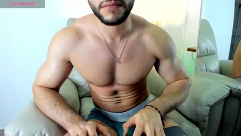 Snapshot of bryan_oficials chatting on 03/10/25, 04:28 bryan_oficials online show from 03/10/25, 04:28