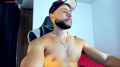 Snapshot of bryan_oficials chatting on 09/21/25, 01:07 bryan_oficials online show from 09/21/25, 01:07