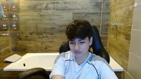 Snapshot of bryce_evans chatting on 03/04/26, 04:02 B R Y C E online show from 03/04/26, 04:02