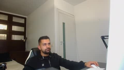 Snapshot of brycereign chatting on 04/18/26, 04:27 BryceReign online show from 04/18/26, 04:27
