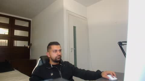 Snapshot of brycereign chatting on 04/19/26, 04:12 BryceReign online show from 04/19/26, 04:12