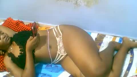 Snapshot of bryvanna_sweet chatting on 04/23/26, 01:51 dee online show from 04/23/26, 01:51