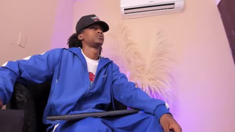 Bryxon  online show from 02/18/25, 03:21