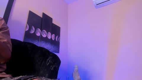 Bryxon  online show from 03/01/25, 02:13