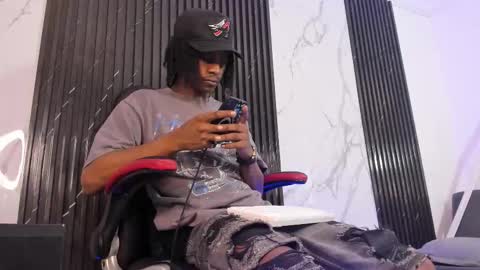 Bryxon  online show from 09/22/25, 05:37