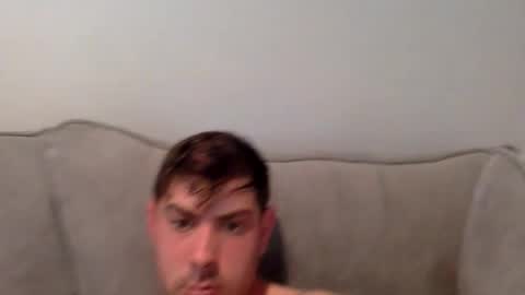 Snapshot of bshover96 chatting on 12/14/25, 04:01 Bshover online show from 12/14/25, 04:01