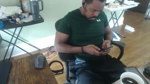 Snapshot of btd313 chatting on 04/13/26, 02:11 btd313 online show from 04/13/26, 02:11