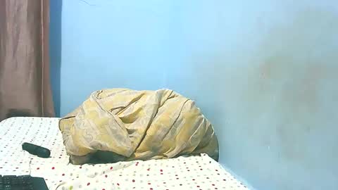 bubble_ass30 online show from 02/15/26, 09:33