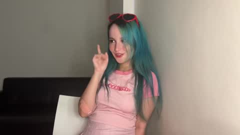 Snapshot of bubble_b00 chatting on 02/14/25, 12:47 bubble_b00 online show from 02/14/25, 12:47