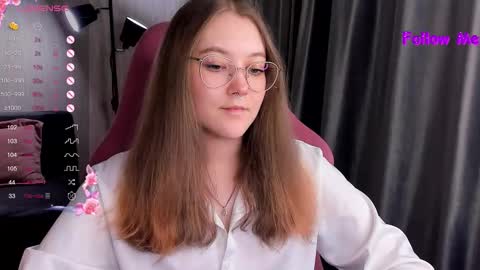 Snapshot of bubble_bunny chatting on 11/06/25, 11:26 Ruby online show from 11/06/25, 11:26