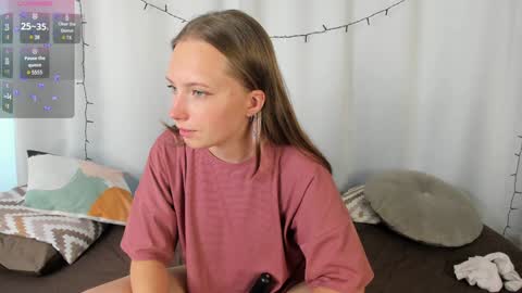 Snapshot of bubblebbb chatting on 12/26/24, 07:56 Sabrina  online show from 12/26/24, 07:56