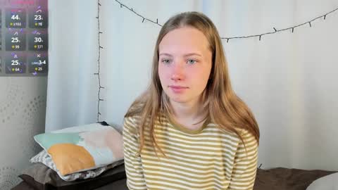 Snapshot of bubblebbb chatting on 12/29/24, 04:05 Sabrina  online show from 12/29/24, 04:05