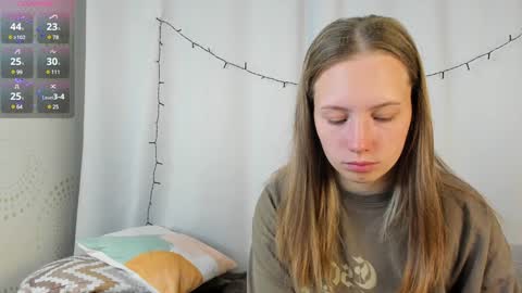 Snapshot of bubblebbb chatting on 12/30/24, 04:09 Sabrina  online show from 12/30/24, 04:09