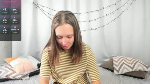 Snapshot of bubblebbb chatting on 01/15/25, 04:04 Sabrina  online show from 01/15/25, 04:04