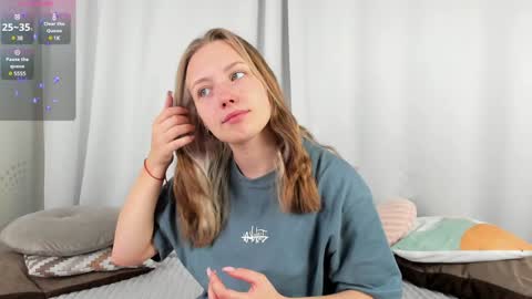 Snapshot of bubblebbb chatting on 02/02/25, 04:05 Sabrina  online show from 02/02/25, 04:05