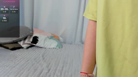 Snapshot of bubblebbb chatting on 02/06/25, 04:10 Sabrina  online show from 02/06/25, 04:10