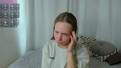 Snapshot of bubblebbb chatting on 03/05/25, 05:18 Sabrina  online show from 03/05/25, 05:18