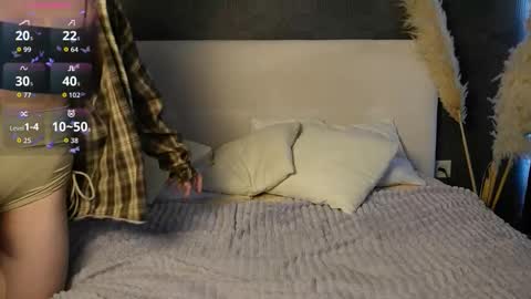 Snapshot of bubblebbb chatting on 10/07/25, 04:20 Sabrina  online show from 10/07/25, 04:20