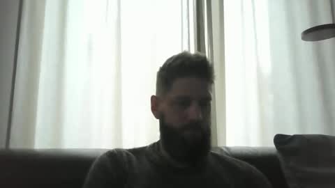 Snapshot of bubblebee1982 chatting on 12/14/24, 01:05 bubblebee1982 online show from 12/14/24, 01:05