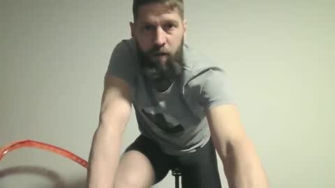 Snapshot of bubblebee1982 chatting on 01/16/25, 07:17 bubblebee1982 online show from 01/16/25, 07:17