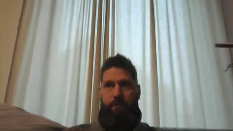 Snapshot of bubblebee1982 chatting on 01/21/25, 08:41 bubblebee1982 online show from 01/21/25, 08:41