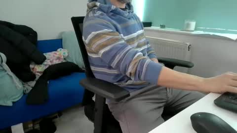 Snapshot of bubblebumdave chatting on 02/05/25, 01:00 Bubblebum online show from 02/05/25, 01:00