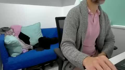 Snapshot of bubblebumdave chatting on 10/01/25, 09:37 Bubblebum online show from 10/01/25, 09:37