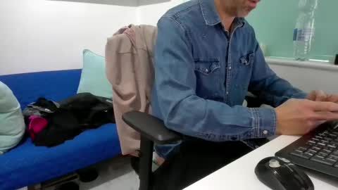 Bubblebum online show from 11/05/25, 02:39