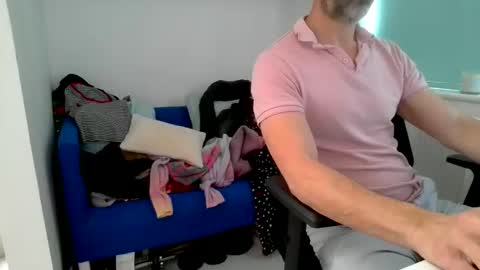 Snapshot of bubblebumdave chatting on 05/26/26, 12:23 Bubblebum online show from 05/26/26, 12:23