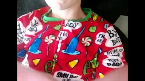 Snapshot of bubblebutt417 chatting on 01/10/25, 02:57 Max candi online show from 01/10/25, 02:57