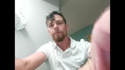 Snapshot of bubblebutt417 chatting on 06/06/26, 02:27 Max candi online show from 06/06/26, 02:27