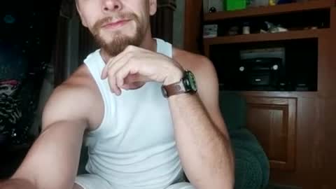 Snapshot of bubblebutt417 chatting on 06/15/26, 03:31 Max candi online show from 06/15/26, 03:31