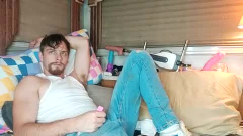 Snapshot of bubblebutt417 chatting on 06/28/26, 01:44 Max candi online show from 06/28/26, 01:44